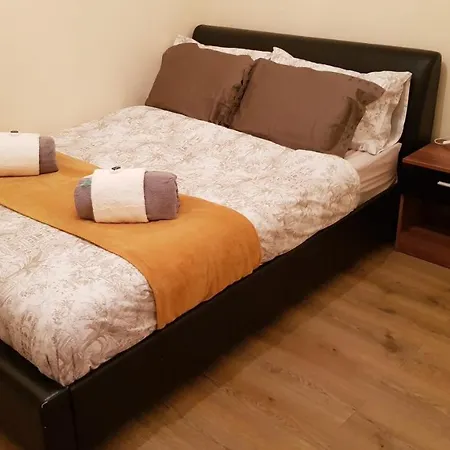 Apartment Tuii Appart, Flat 1 Dewsbury Road