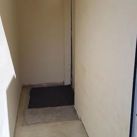 Tuii Appart, Flat 1 Dewsbury Road Apartment *